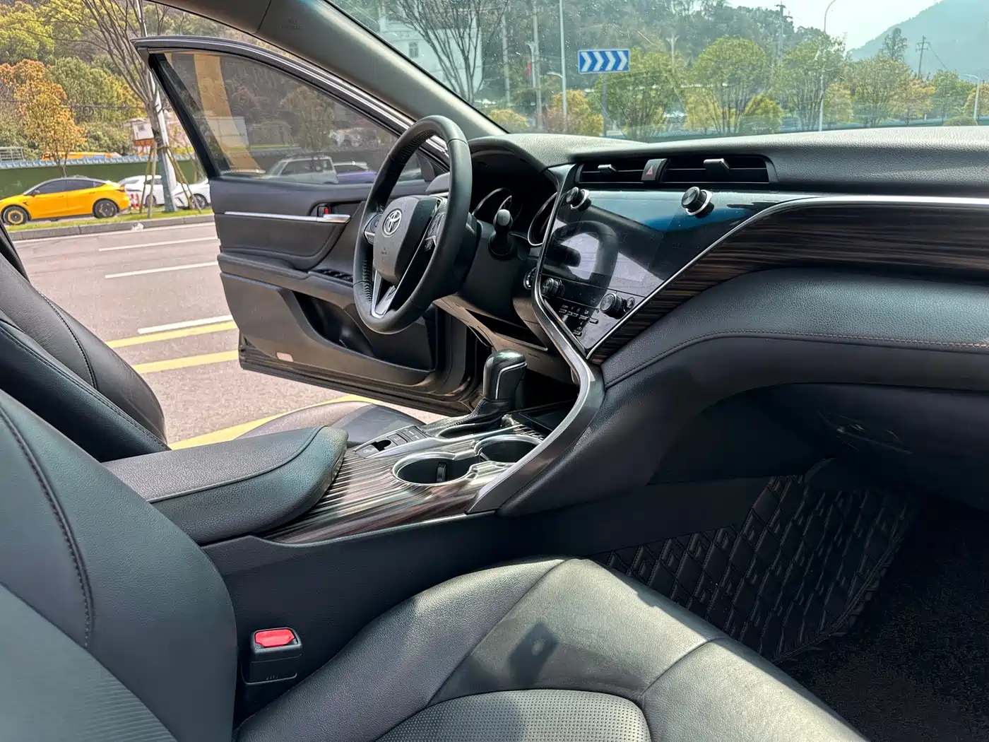 Toyota Camry 2019 2.5G Luxury (China V) фото 12
