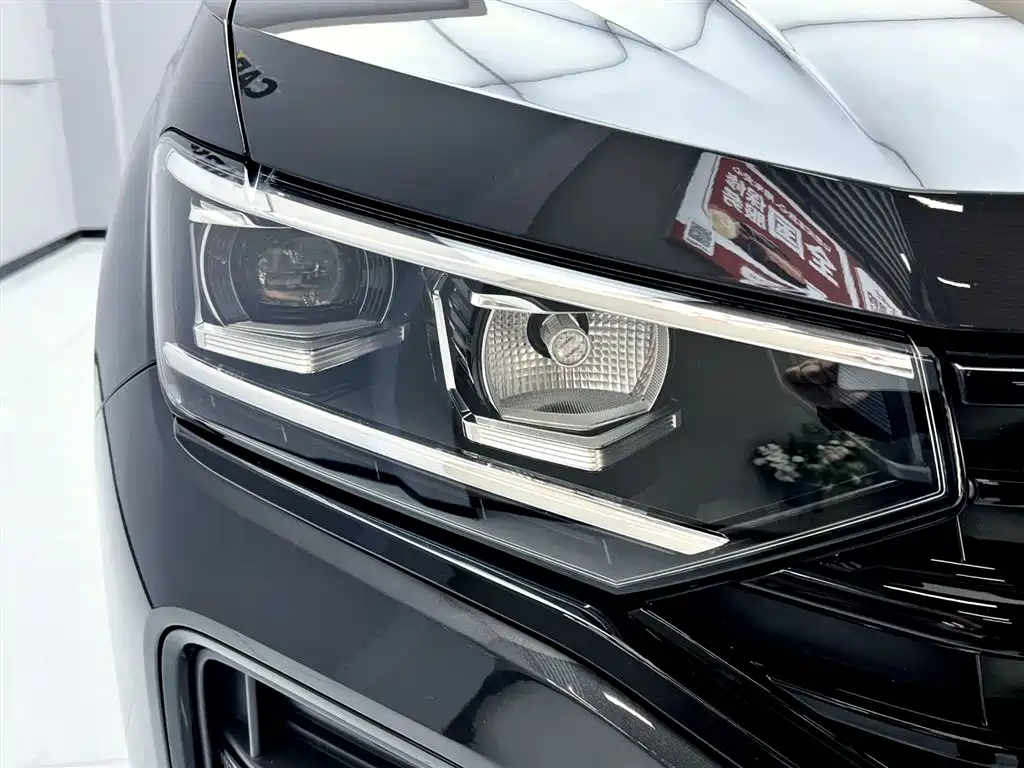 Volkswagen Tayron 2020 330TSI 2WD Luxury Smart Edition фото 10
