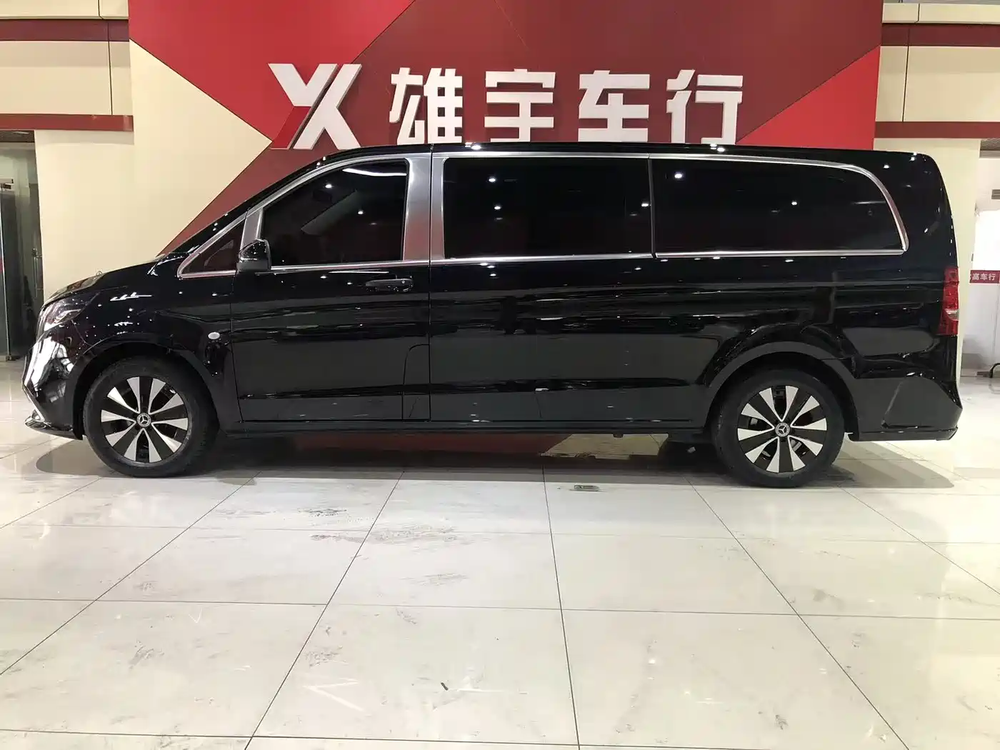 Mercedes-Benz Vito 2021 2.0T Elite 7-Seater фото 3