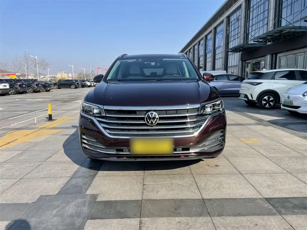 Volkswagen Viloran 2022 380TSI Premium Edition фото 23