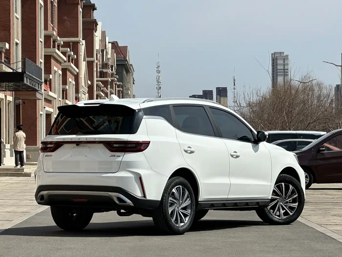 GEELY AUTOMOBILE VISION X6