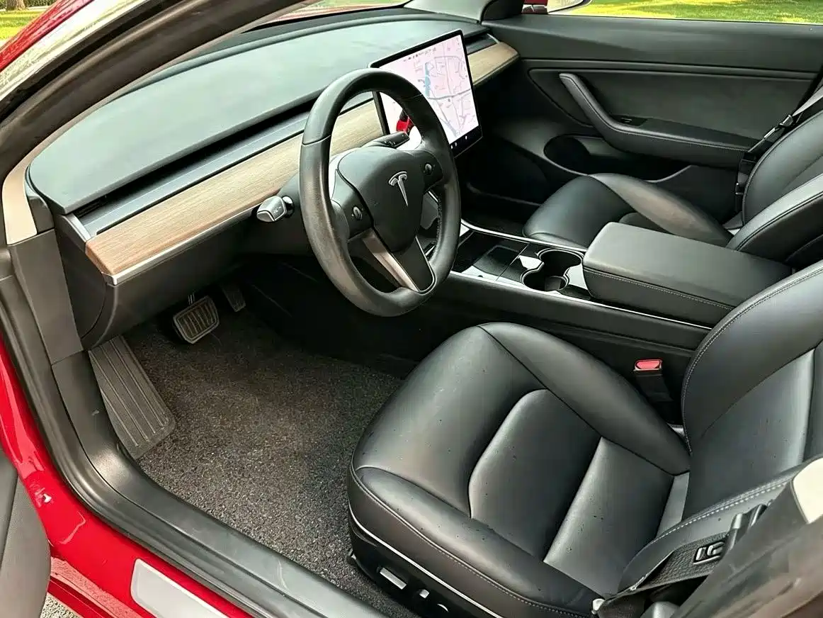 Tesla Model 3 (Import) 2019 2019 Long Range RWD Version