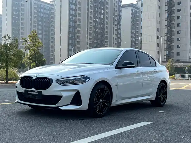 BMW 1 125i, M Спорт, чёрный пакет