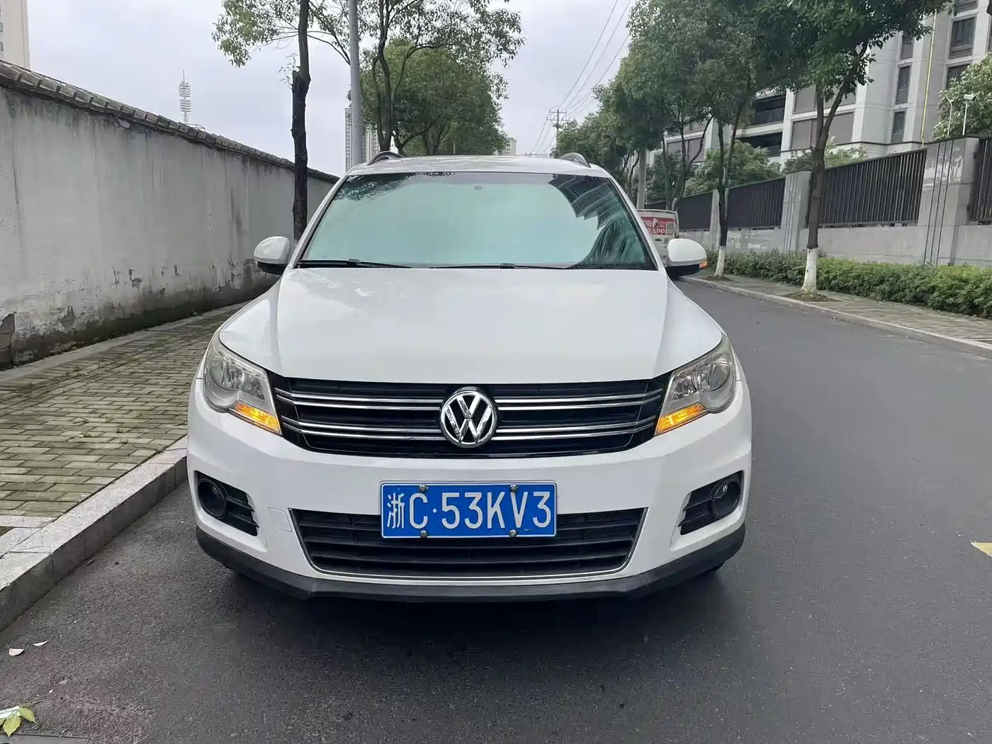Фото 2 - Volkswagen Tiguan