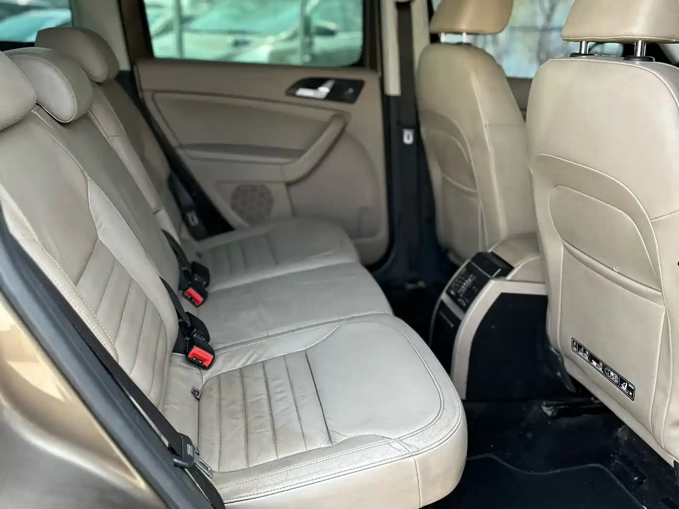 Škoda Yeti (Import) 2013 1.8T DSG Premium Edition фото 7