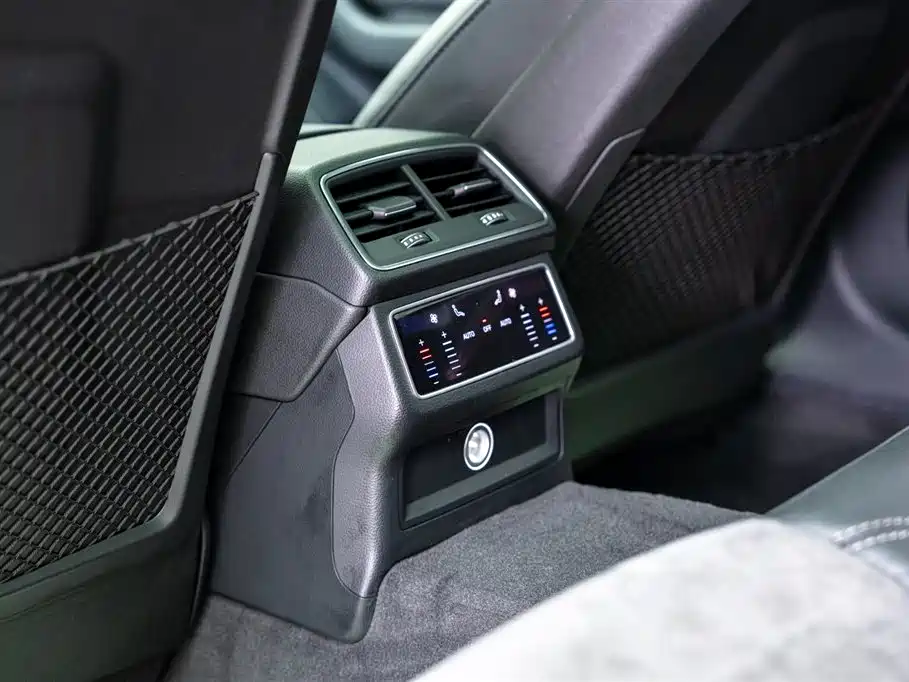 AUDI A6L NEW ENERGY
