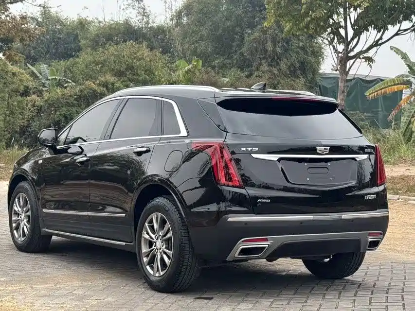 CADILLAC XT5