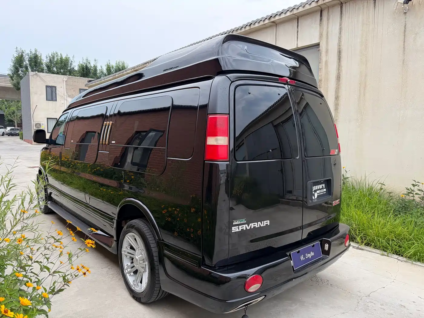 GMC Savana 2010 2011 Model 6.0L Business Star 7-seater