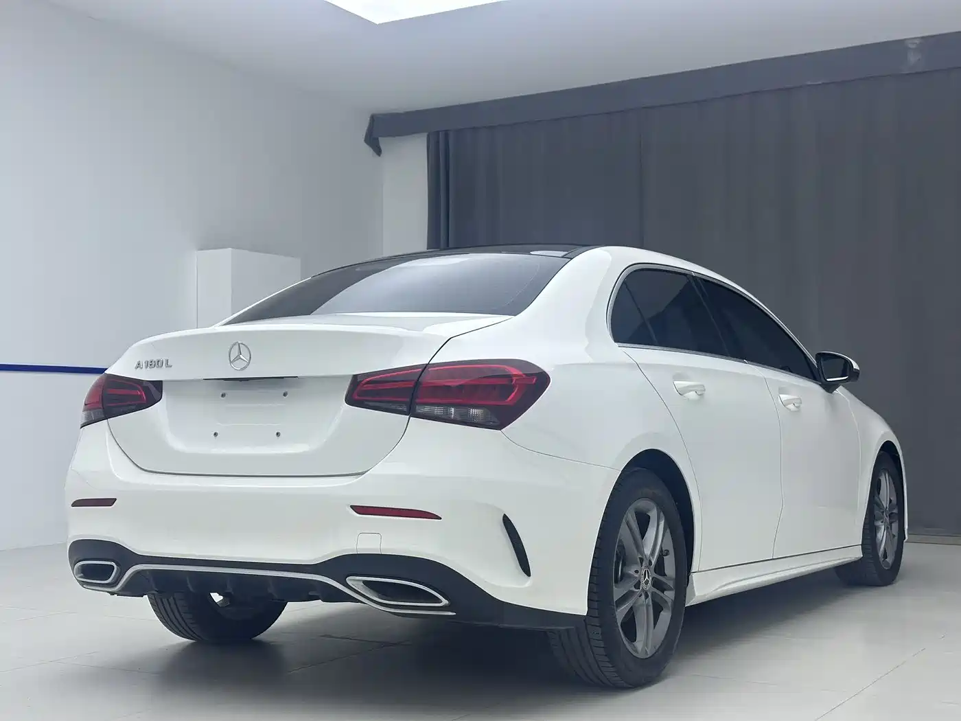 Mercedes-Benz A-Class 2022 A 180 L Sport Sedan фото 6