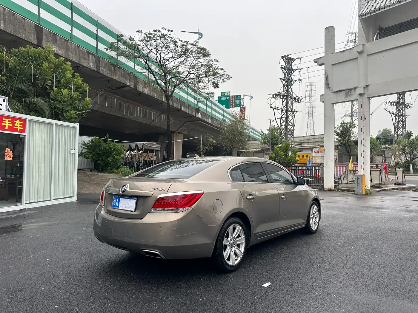 Buick LaCrosse 2010 2.4L Luxury фото 5