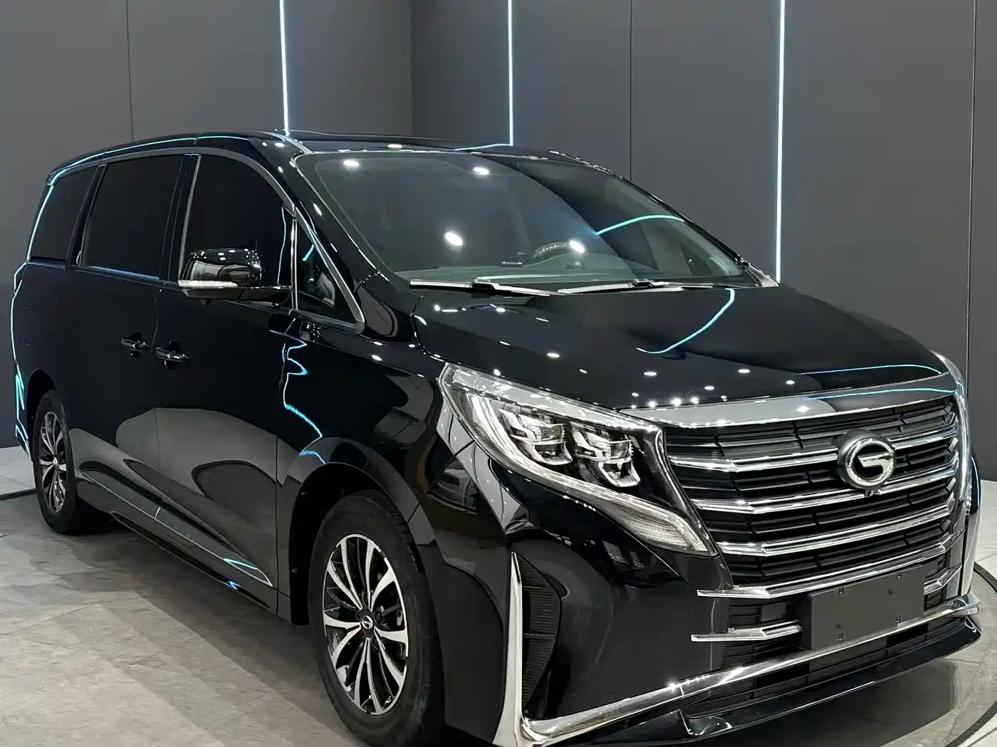 GAC TRUMPCHI M8