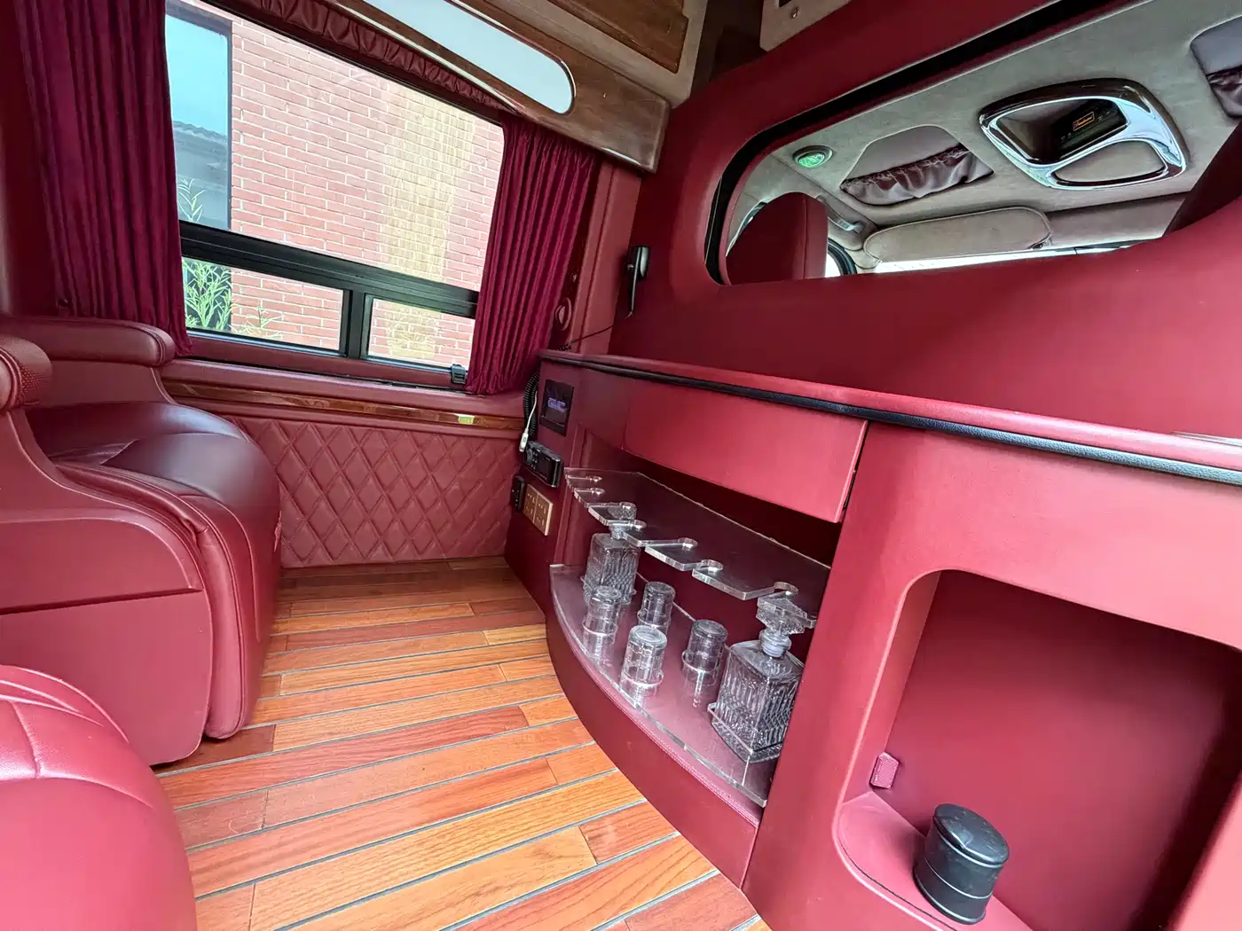 GMC Savana 2010 2011 Model 6.0L Business Star 7-seater