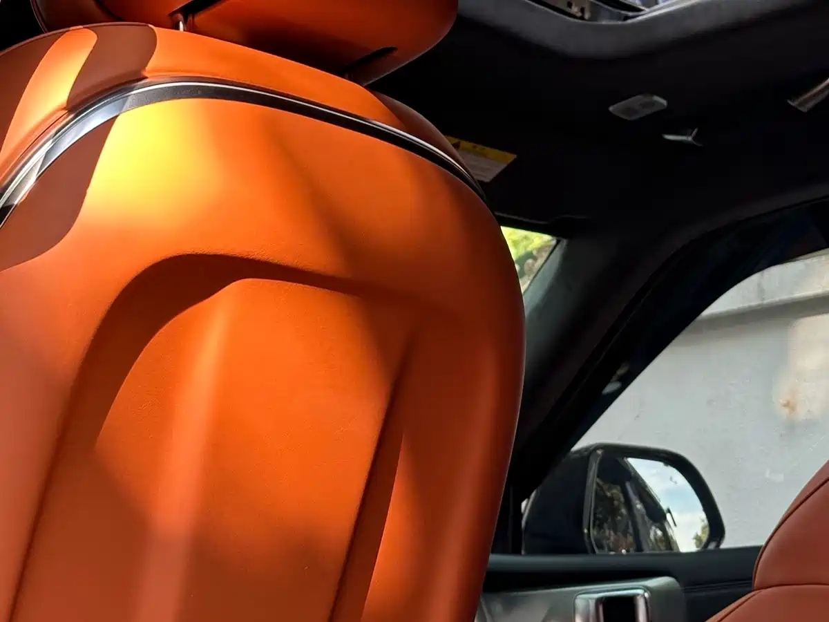 TANK TANK 700 NEW ENERGY