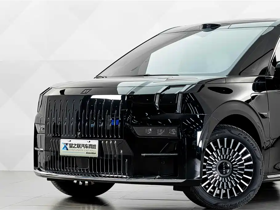 ZEEKR 009 2025 2024 6-seat Executive AWD 108kWh