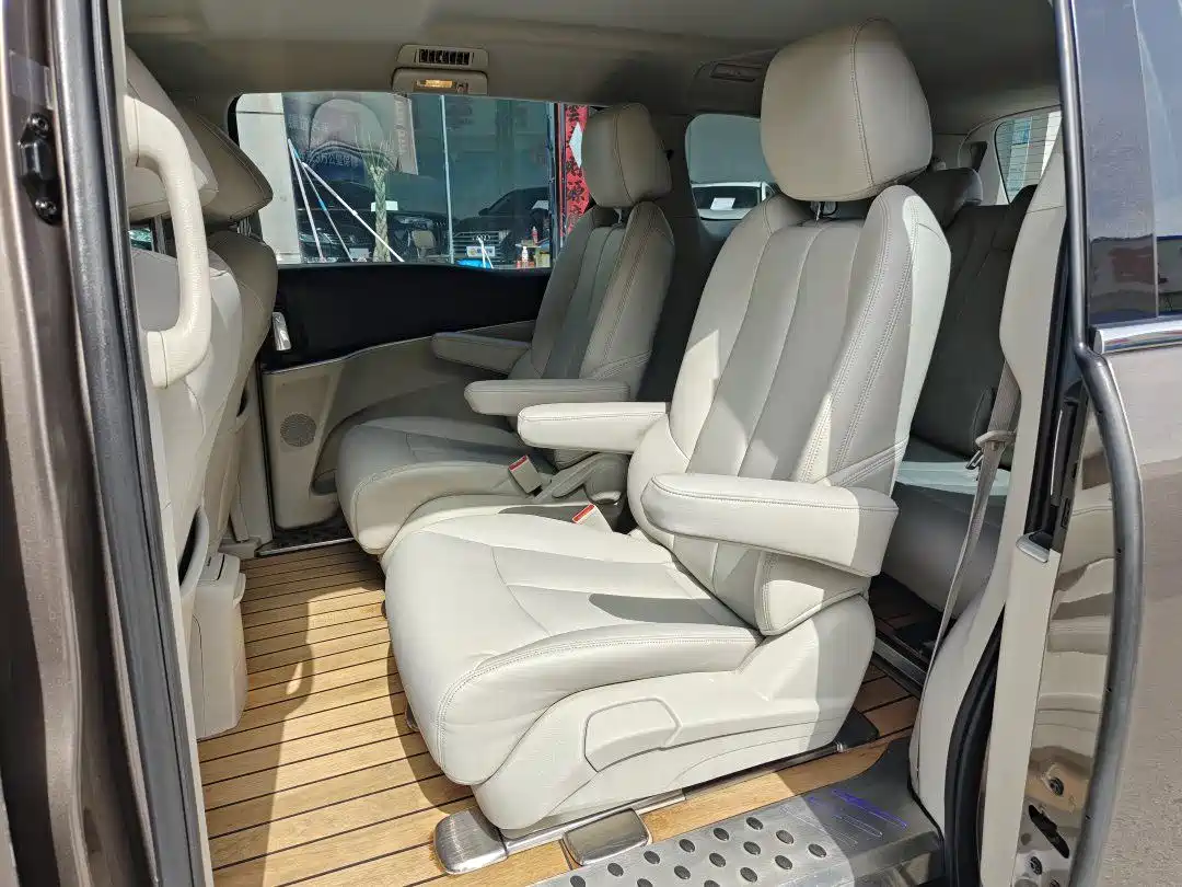 Buick GL8 2022 Land Business Class 652T Comfort фото 8
