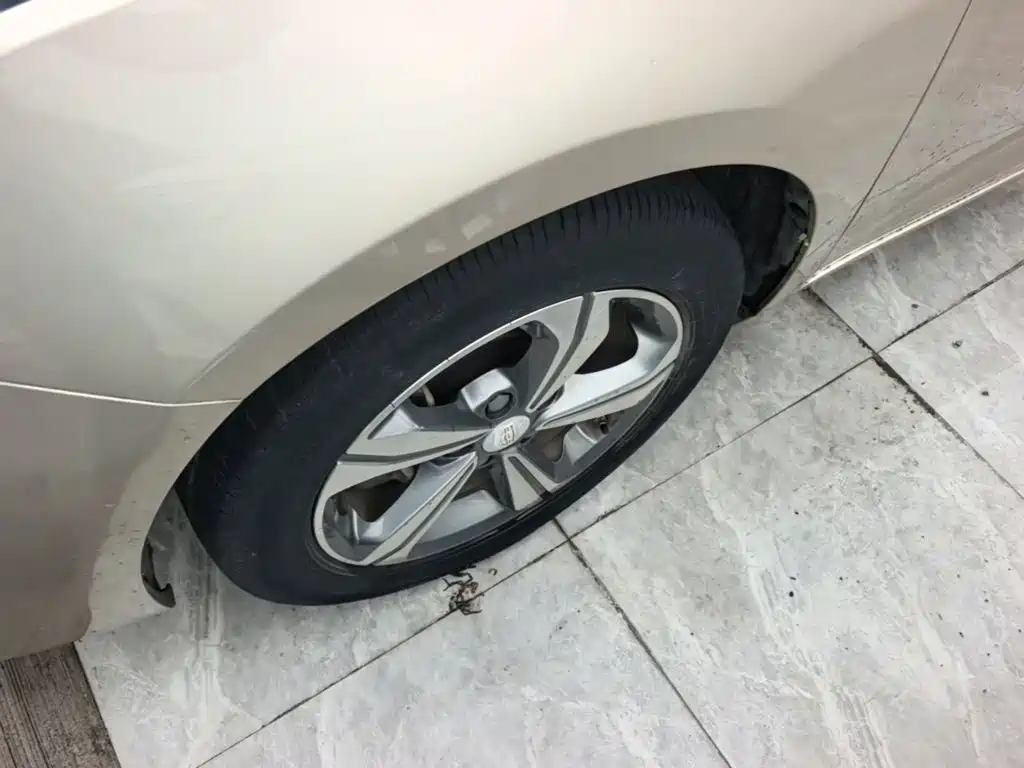 Geely Emgrand GL 2019 2018 1.8L Manual Elite Smart Connect Type
