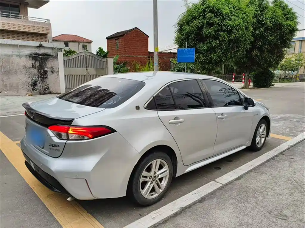 Toyota Levin 2021 Dual Engine 1.8H E-CVT Luxury Edition фото 16