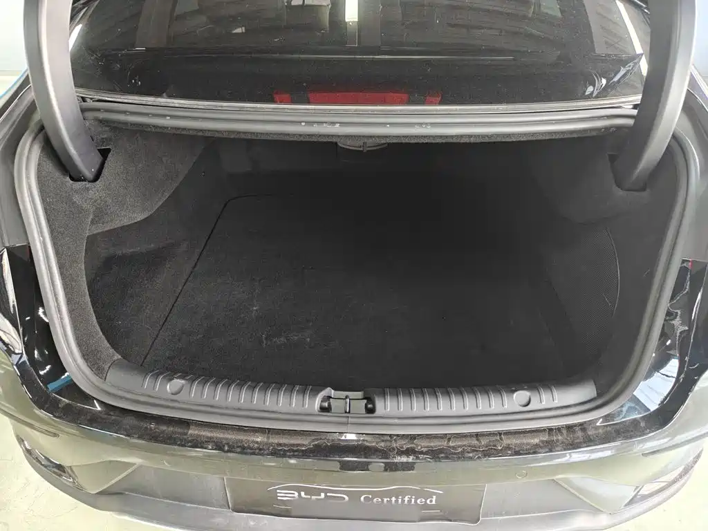 BYD Han 2025 2025 DM-i Smart Driving Edition 125KM LiDAR Flagship