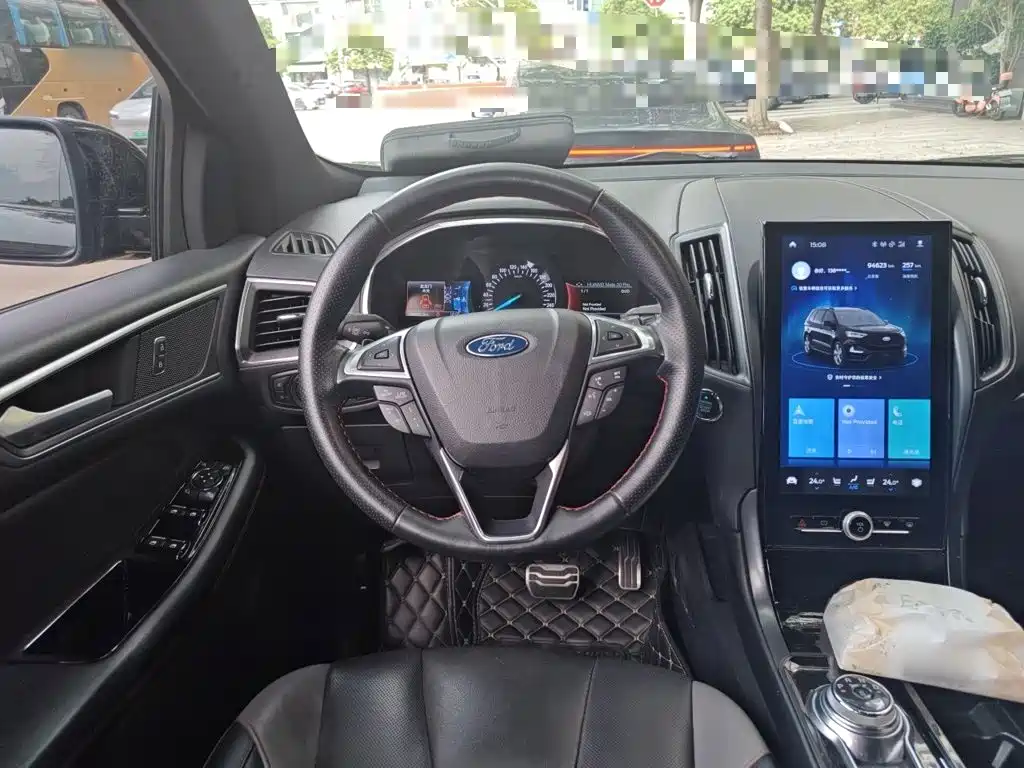 Фото 6 - Ford Edge