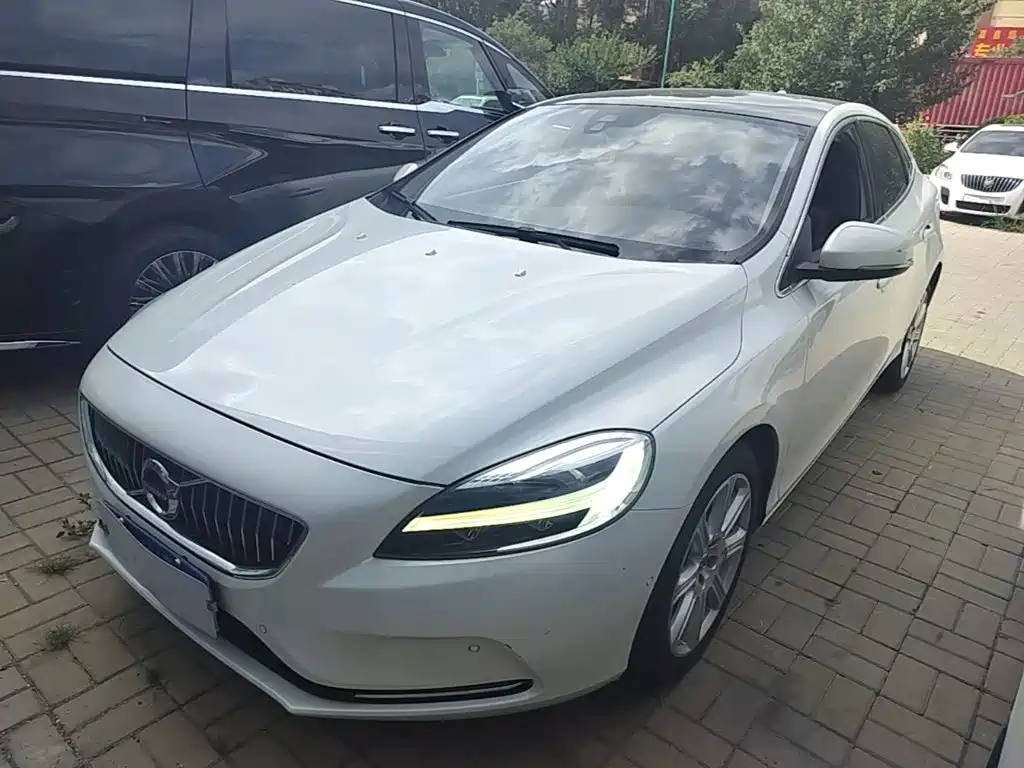 Volvo V40 2016 2017 T3 R-Design