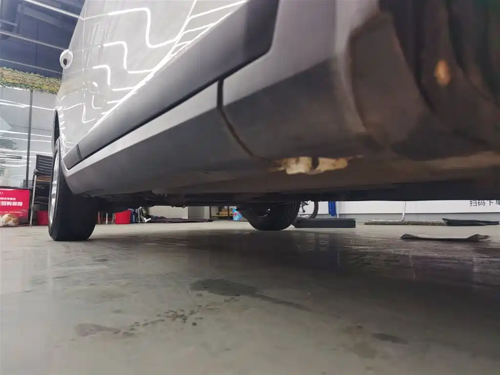 Peugeot 2008 2014 1.6L Automatic Trend Edition фото 21