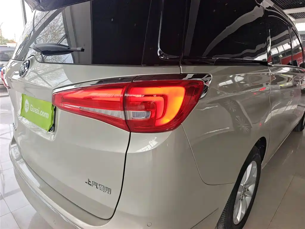 Buick GL8 2017 ES 28T Comfort Type China V фото 8