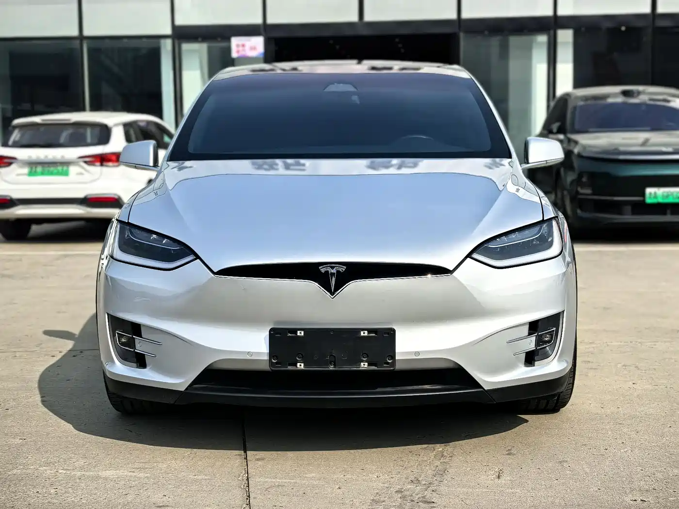TESLA MODEL X