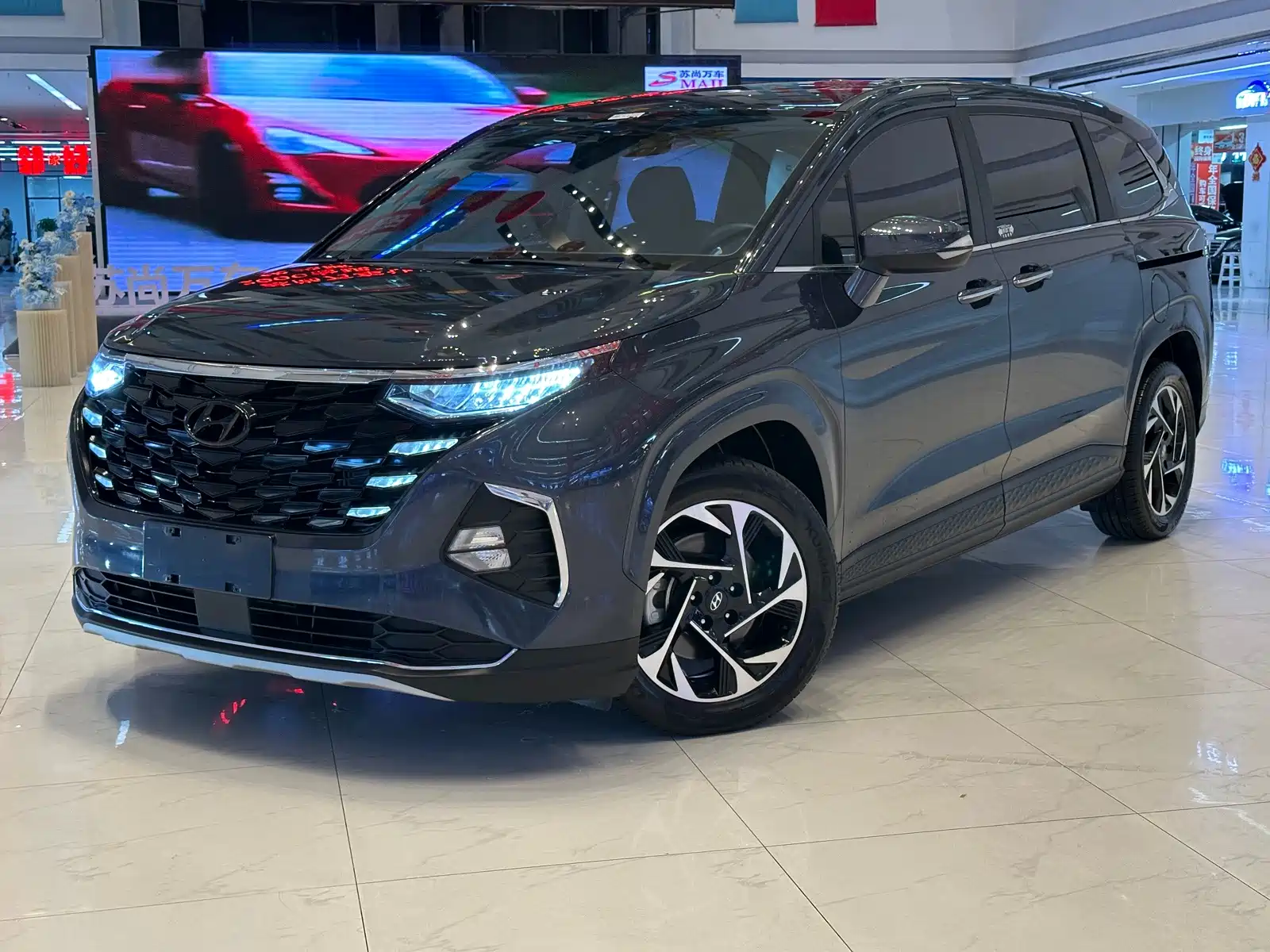 Фото 1 - Hyundai Custo