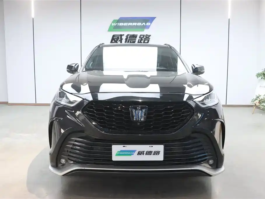 Toyota Crown Kluger 2021 2.5L HEV AWD Flagship Edition фото 2