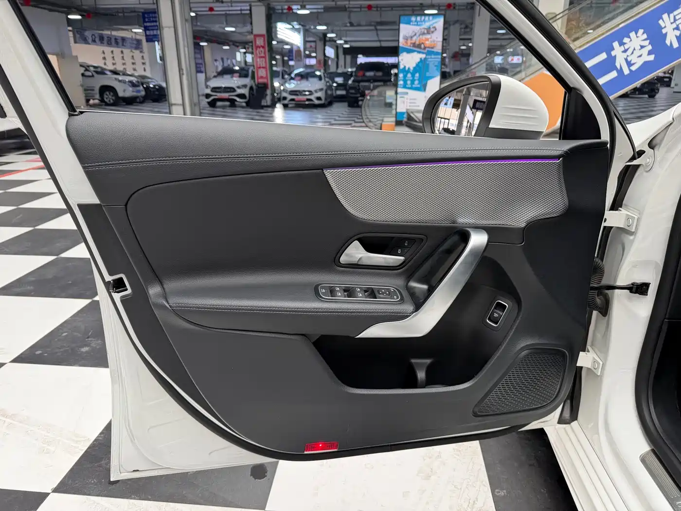 Mercedes-Benz A-Class 2022 Facelift A 180 L Sport Sedan фото 6