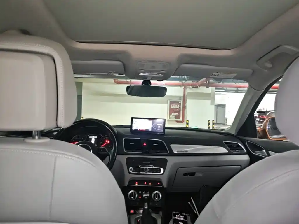 Фото 18 - Audi Q3