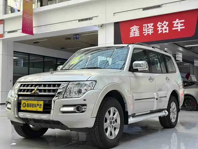  Mitsubishi Pajero (Import) 2020 3.0L Automatic Standard Edition