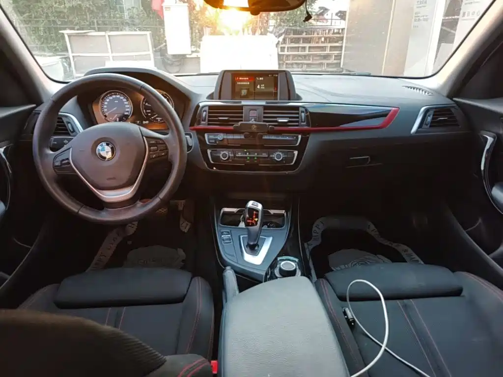BMW 1 Series (Import) 2019 2018 118i Sport Design Package