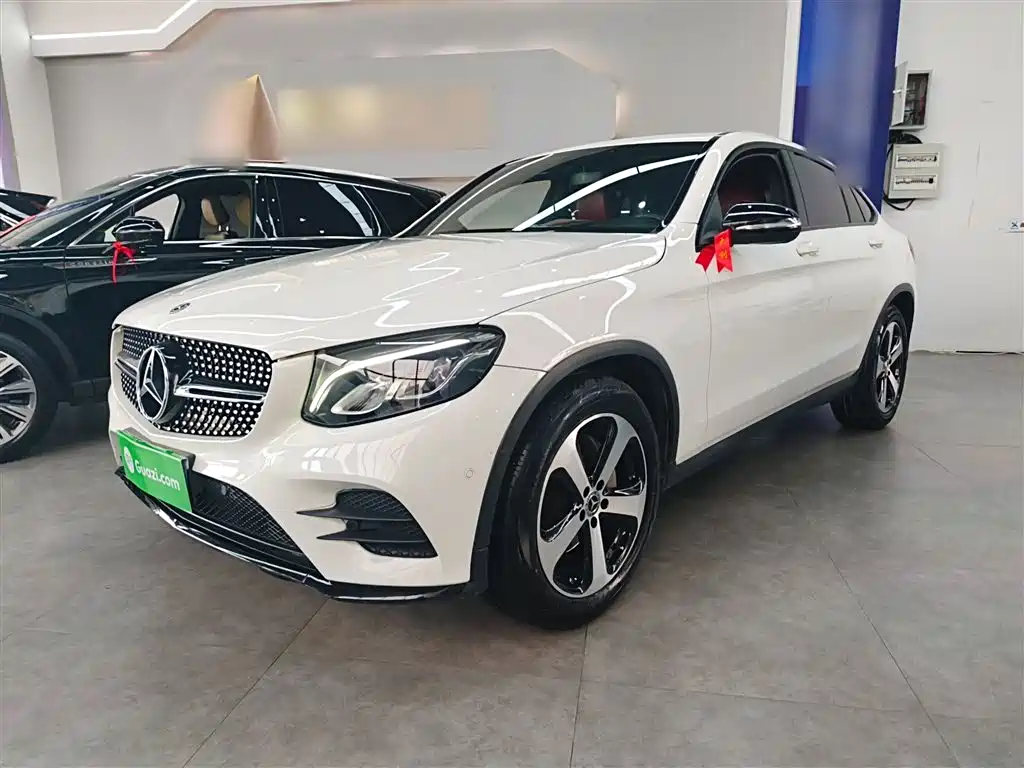 Mercedes-Benz GLC Coupe 2018 GLC 200 4MATIC Coupe SUV