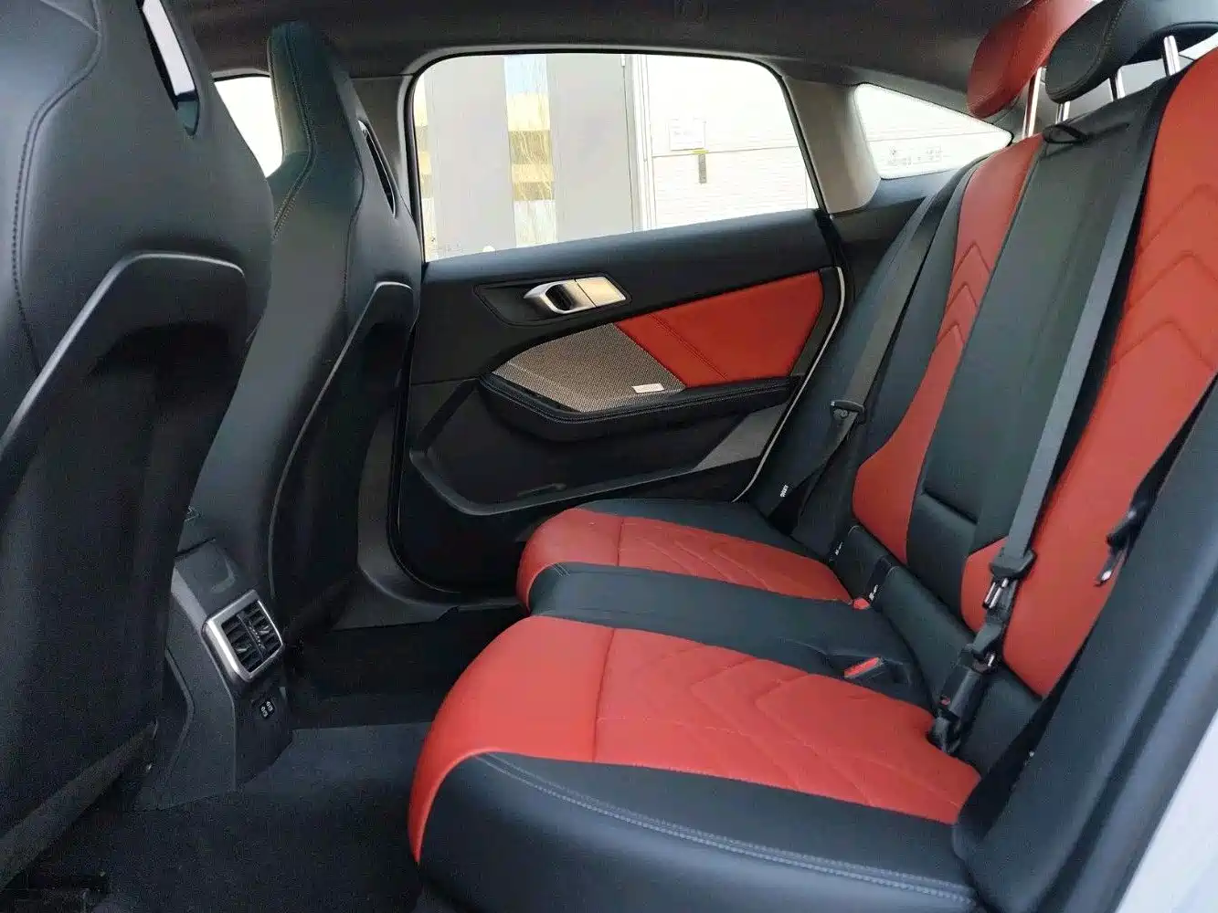 BMW 2 Series 2025 225L M Sport Moonlight Package фото 4