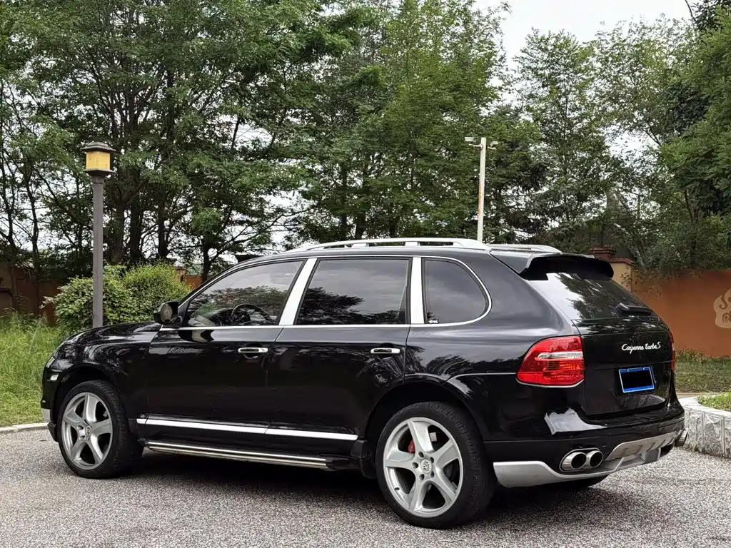 Фото 17 - Porsche Cayenne
