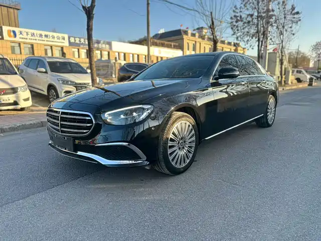 MERCEDES-BENZ E CLASS
