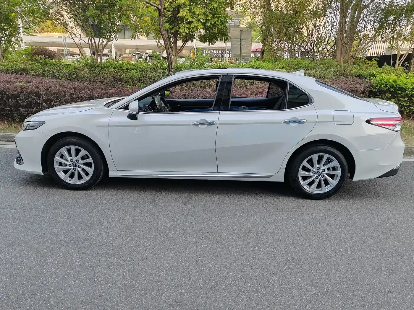 Toyota Camry 2023 2.0G Luxury Edition фото 4