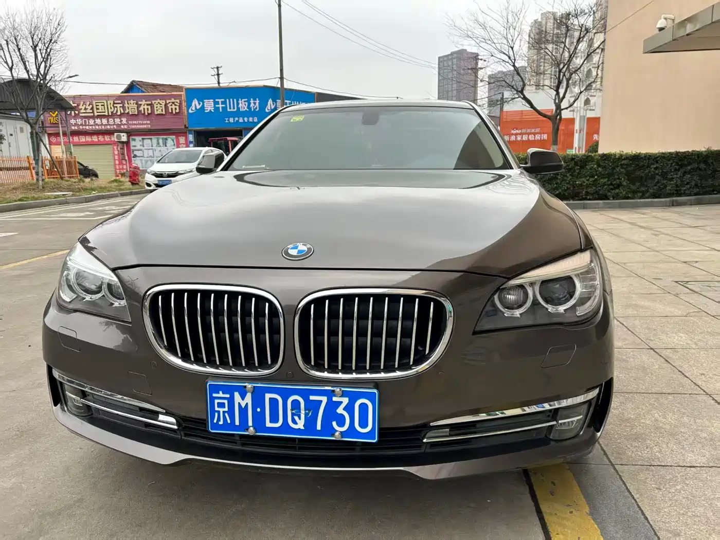 BMW 7 Series 2013 Model 730Li Luxury фото 2