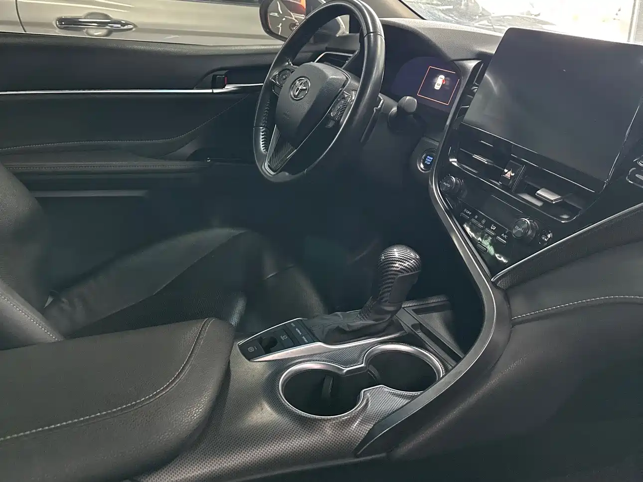 Toyota Camry 2021 2.5S Feng Shang Edition фото 13