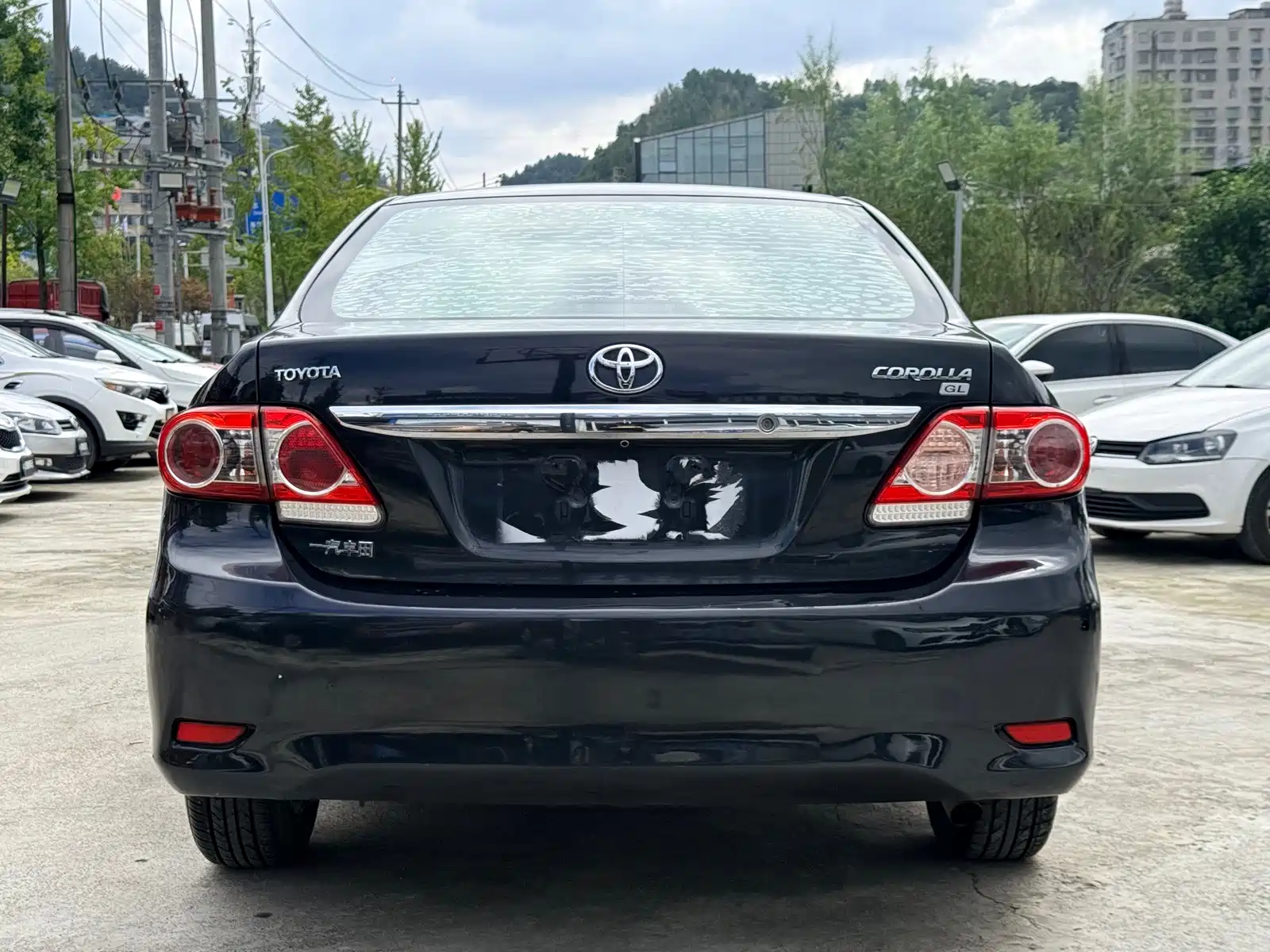 Photo 10 - Toyota Corolla