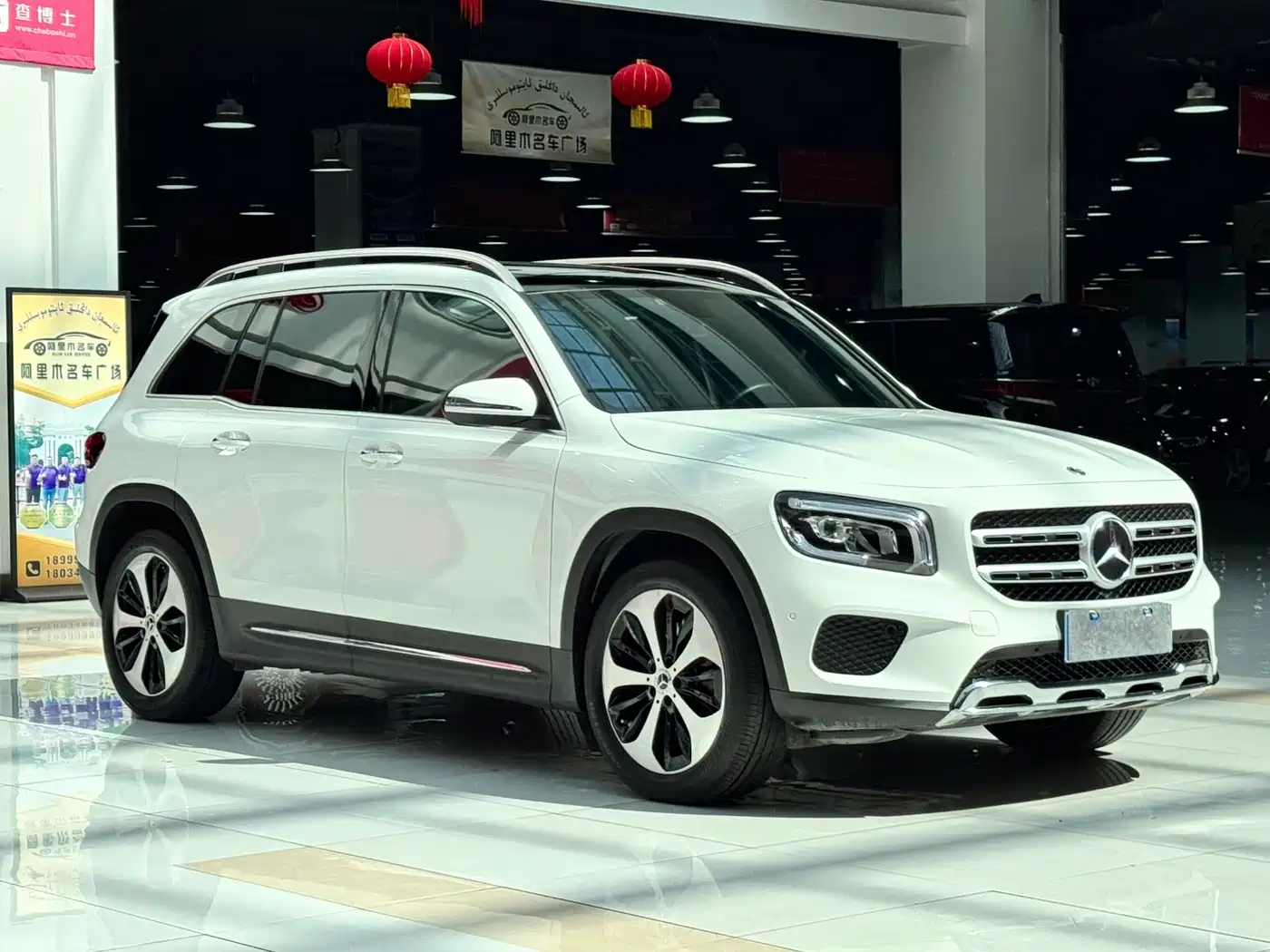 MERCEDES-BENZ GLB
