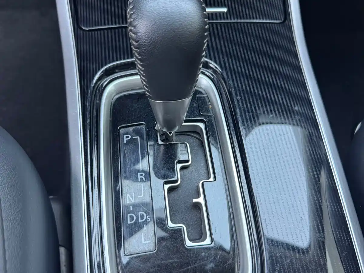 Mitsubishi Outlander 2023 2021 2.0L FWD Comfort Edition 5-seater