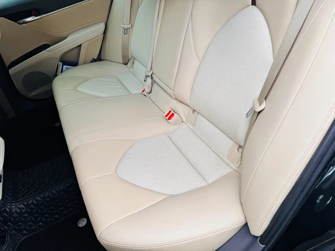 Toyota Camry 2019 2.0G Luxury (China V) фото 23