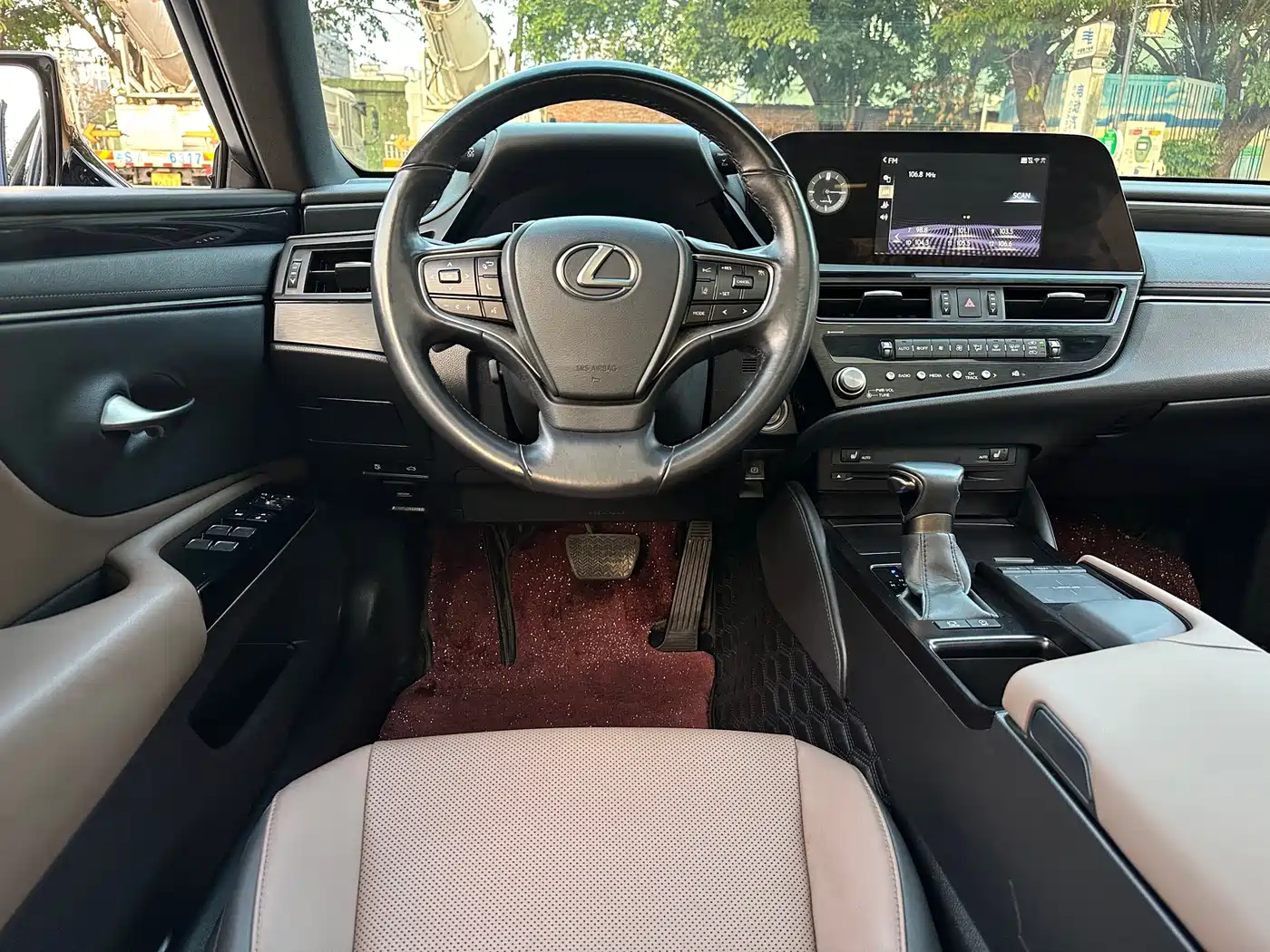 Lexus ES 2022 200 Excellence Edition фото 5