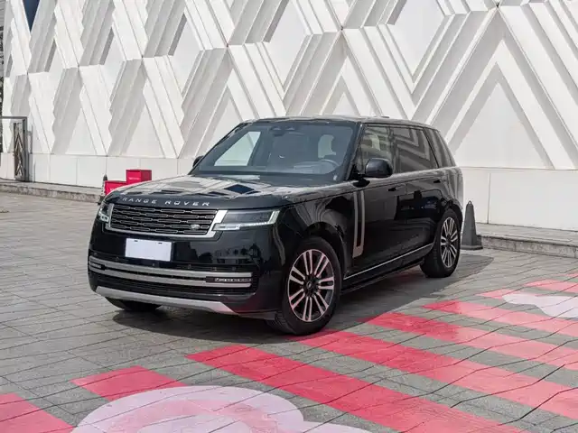 Land Rover Range Rover 2024 3.0 L6 400PS Golden Age Extended