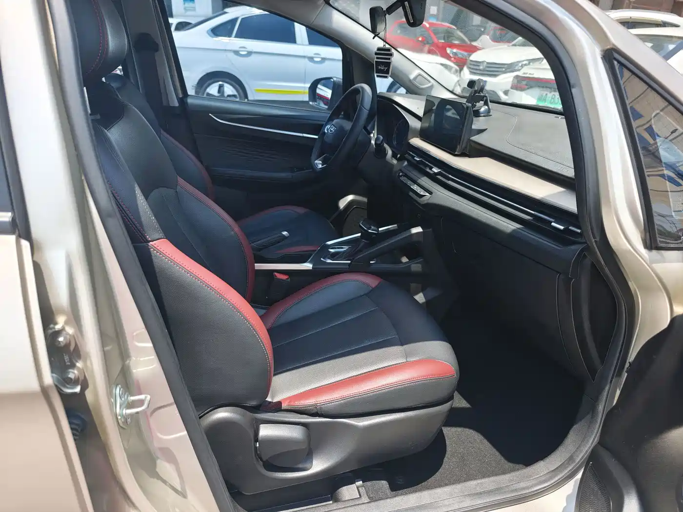 Geely Vision X3 2022 2021 PRO 1.5L CVT Premium