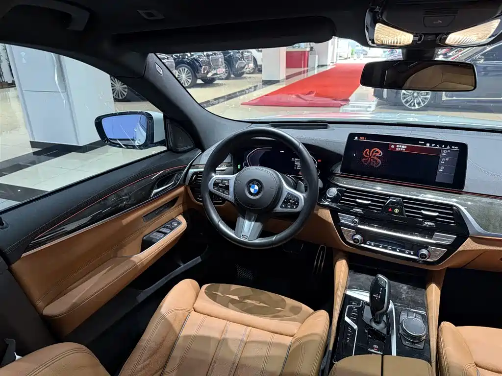 BMW 6 Series GT 2022 Model 630i M Sport Package фото 19