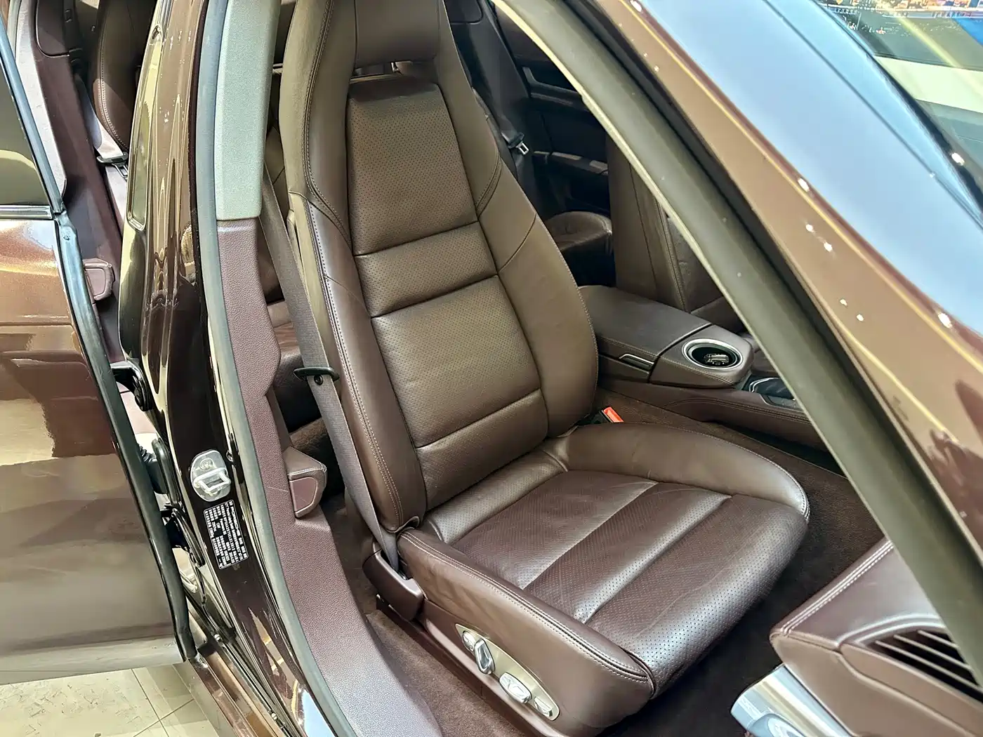 Porsche Panamera 2014 Panamera 3.0T фото 15