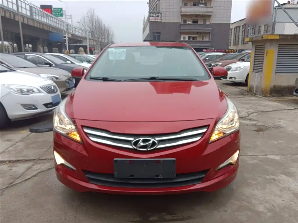 Hyundai Verna 2014 1.4L Automatic Smart GLS фото 3